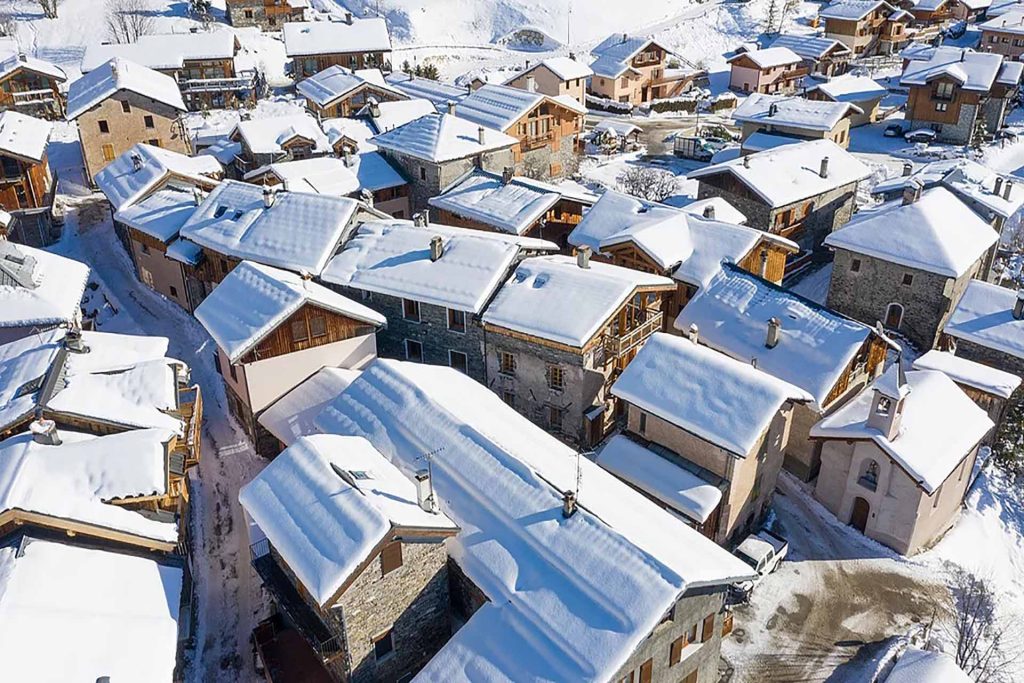 village property for sale in Villarabout