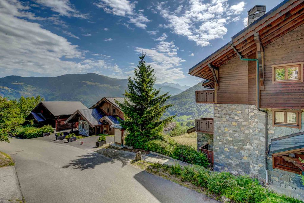 A penthouse apartment in Les Allues for sale